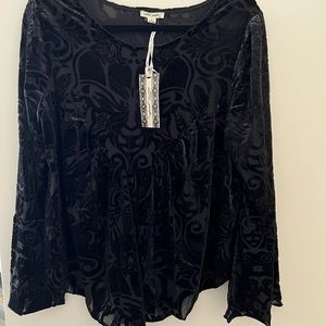 Ultra Pink new with tags Black velvet blouse. Size XL